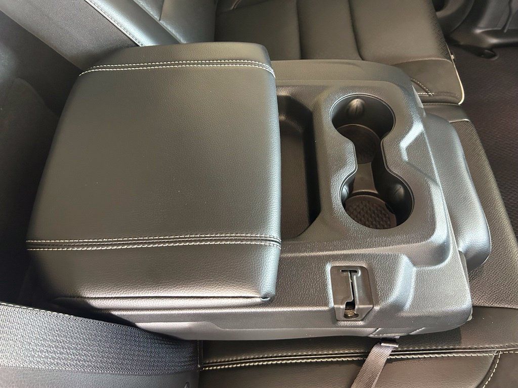 Used 2020 RAM 1500 Laramie RWD image 33