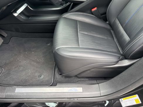 New 2025 Cadillac Lyriq Luxury image 21