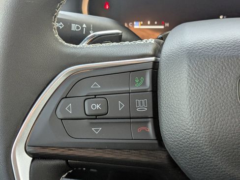 New 2025 Jeep Grand Cherokee Laredo image 22