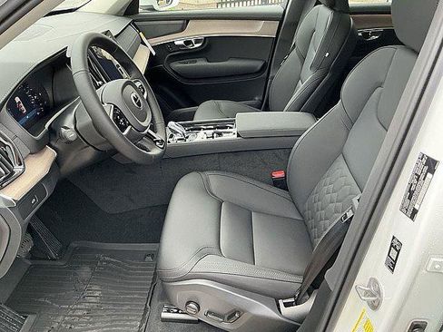 New 2026 Volvo XC90 B6 Plus w/ Protection Package Premier AWD/4WD image 15