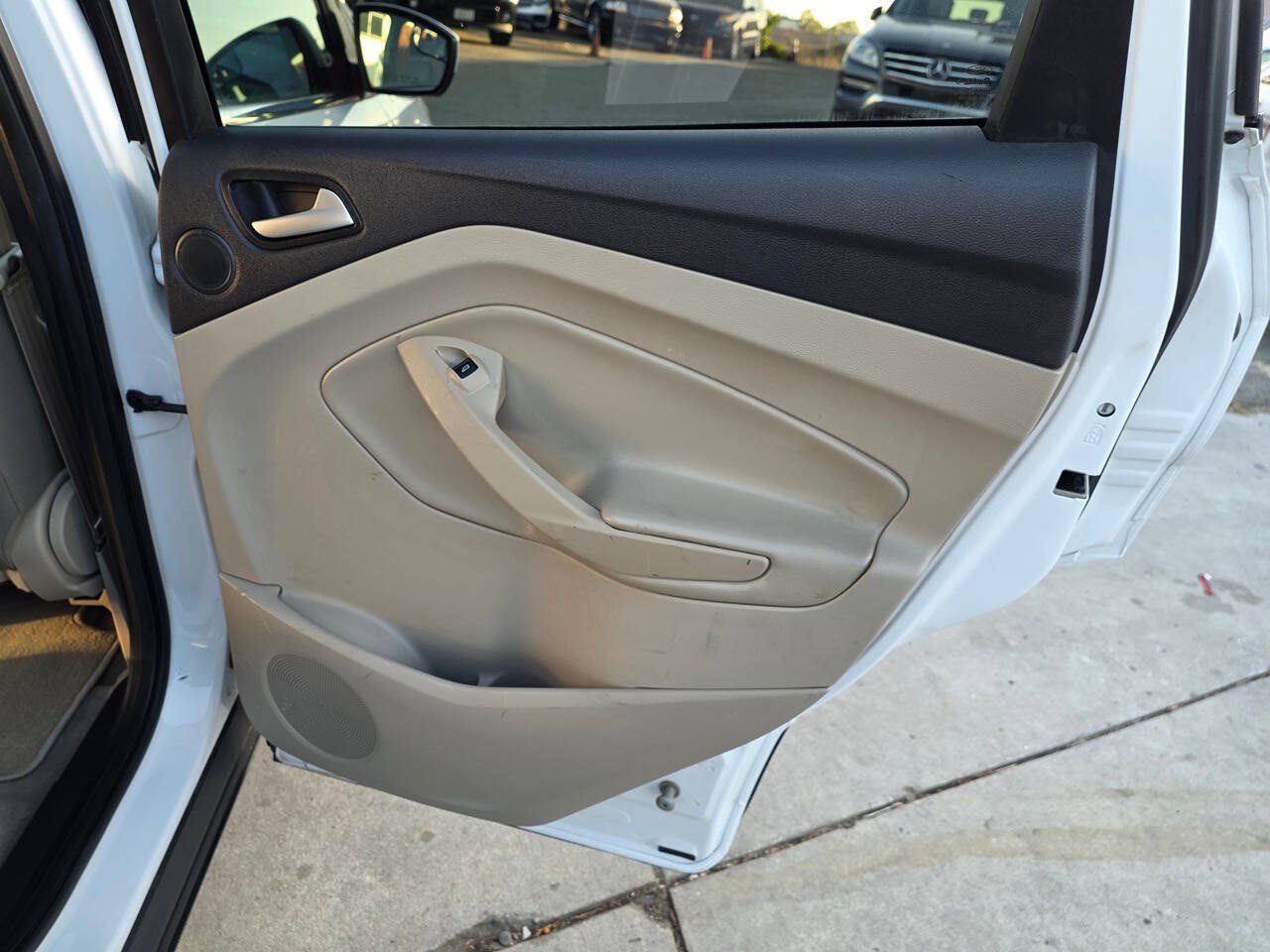 Used 2014 Ford Escape SE w/ Equipment Group 201A FWD image 28