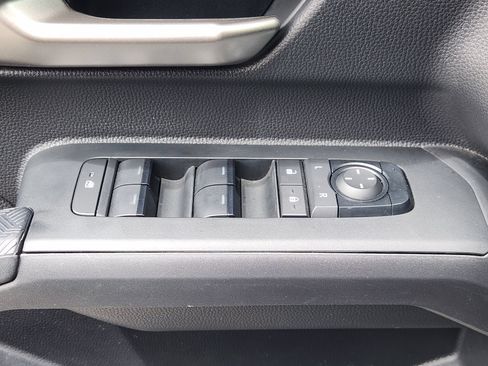 Used 2024 Toyota Tacoma TRD Off-Road AWD/4WD image 28