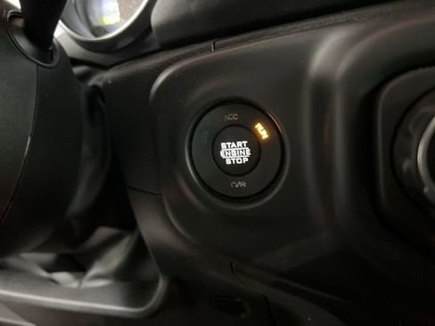 Used 2023 Jeep Wrangler Sahara w/ Cold Weather Group image 17