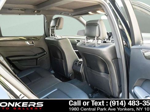 Used 2016 Mercedes-Benz E 350 4MATIC Wagon image 36