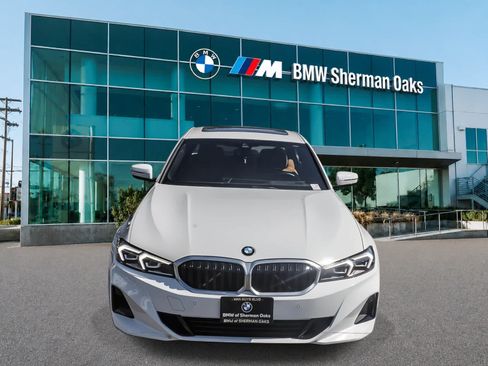 Used 2023 BMW 330i Sedan w/ Premium Package RWD image 2