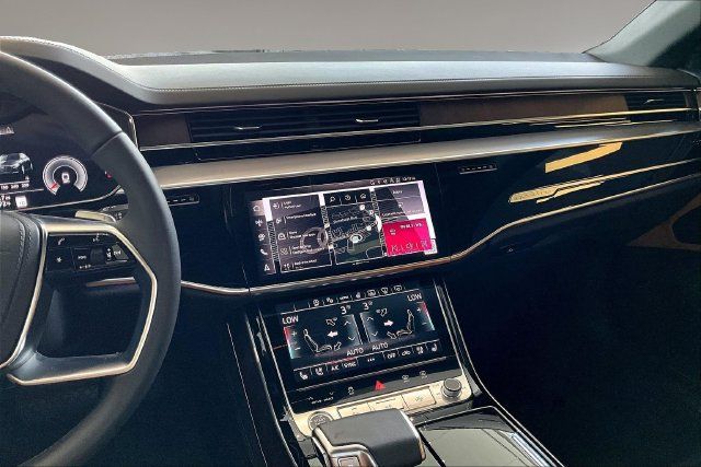 Used 2026 Audi A8 L 3.0T AWD/4WD image 9