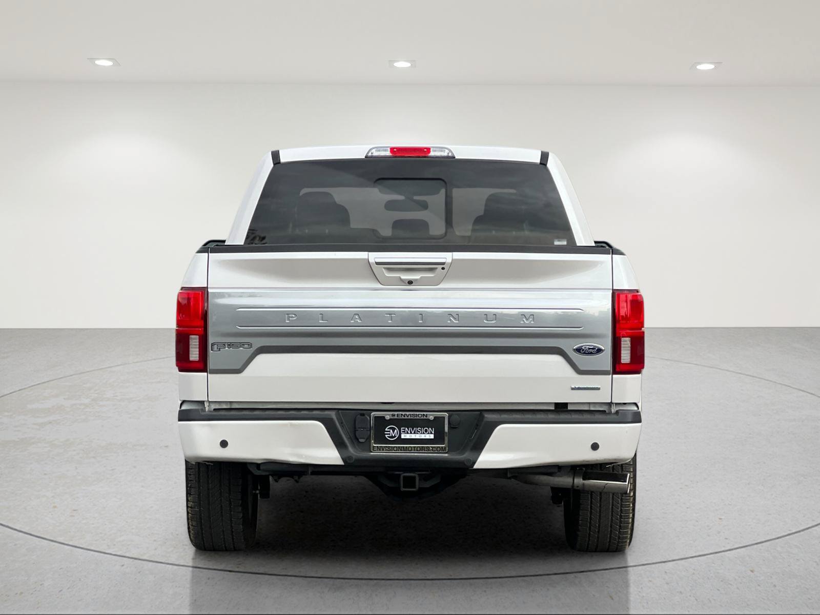 Used 2018 Ford F150 Platinum w/ Equipment Group 701A Luxury RWD image 4