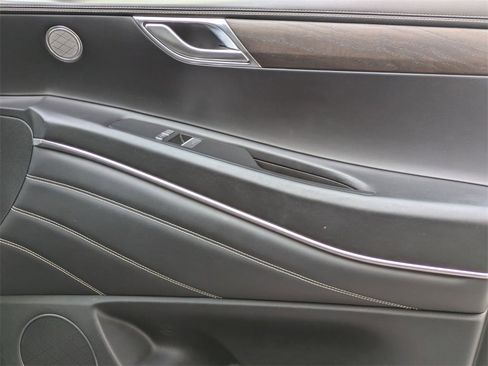 Used 2024 Genesis GV80 2.5T image 33