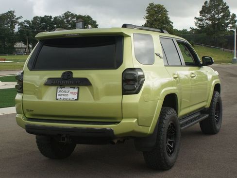 Used 2023 Toyota 4Runner TRD Off-Road Premium AWD/4WD image 21