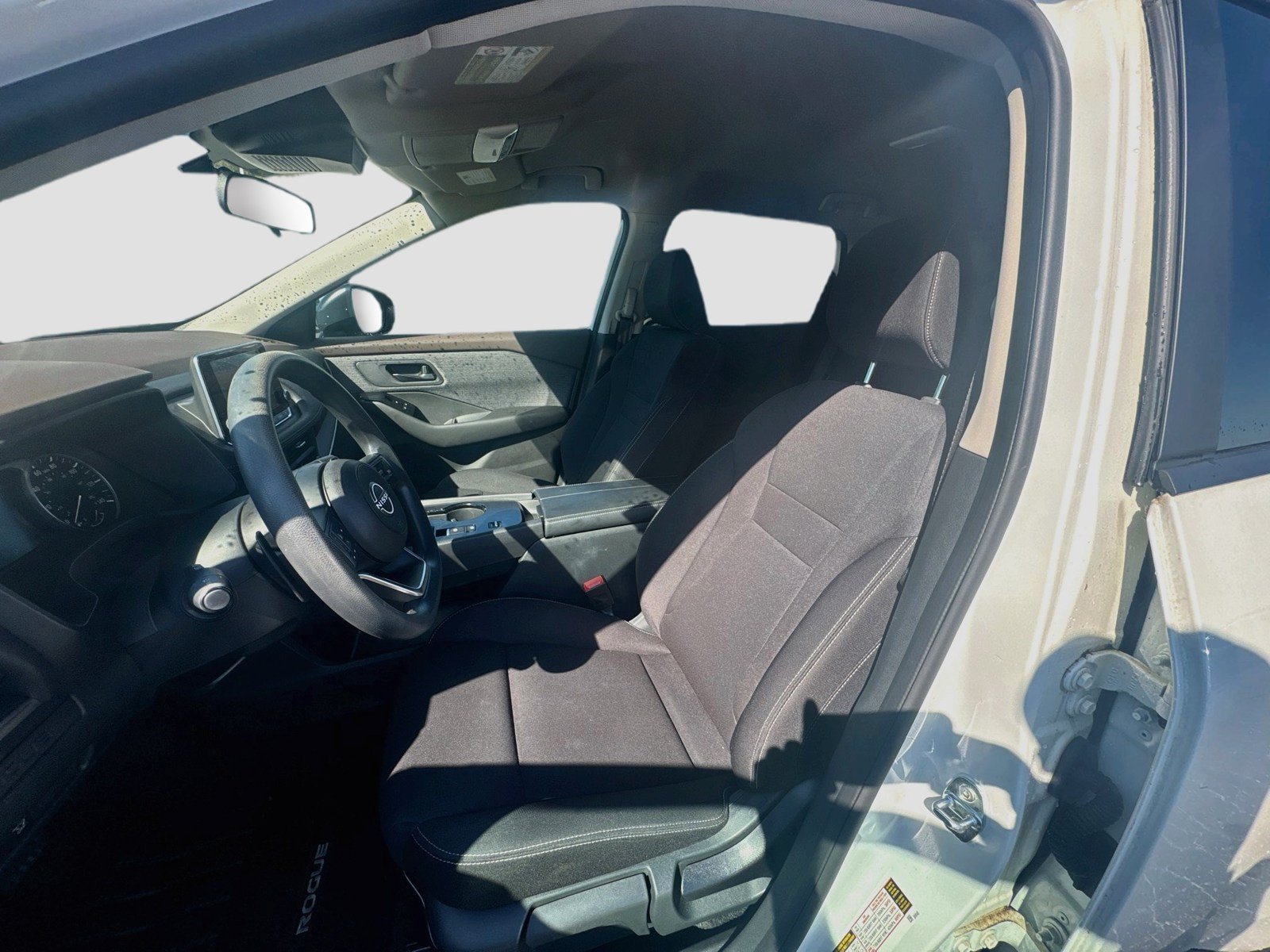 Used 2023 Nissan Rogue S FWD image 20