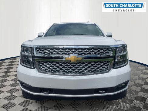 Used 2016 Chevrolet Suburban LT RWD image 2