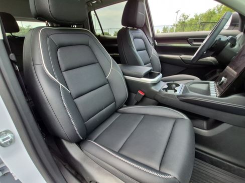 Used 2026 GMC Terrain Denali w/ LPO, Floor Liner Package AWD/4WD image 33