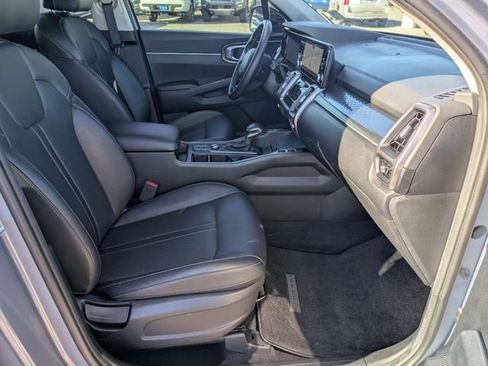 Used 2023 Kia Sorento S w/ Panoramic Sunroof Package image 35