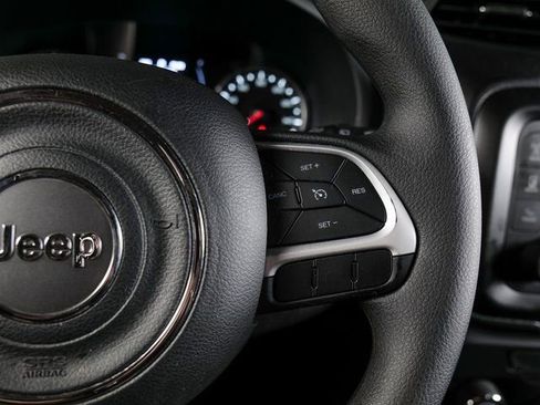 Used 2020 Jeep Renegade Sport w/ Sport Appearance Group image 23