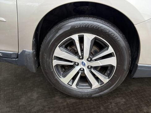 Used 2019 Subaru Outback 2.5i Limited AWD/4WD image 43