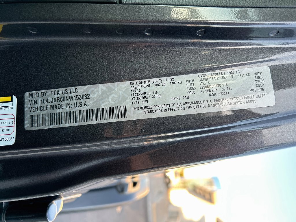 Used 2022 Jeep Wrangler Unlimited Rubicon 4xe AWD/4WD image 31
