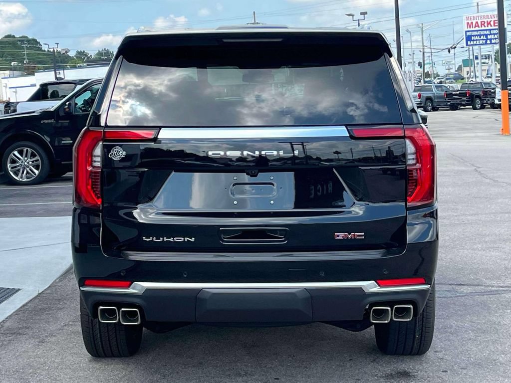 New 2026 GMC Yukon Denali w/ Sun & Power Step Package AWD/4WD image 4