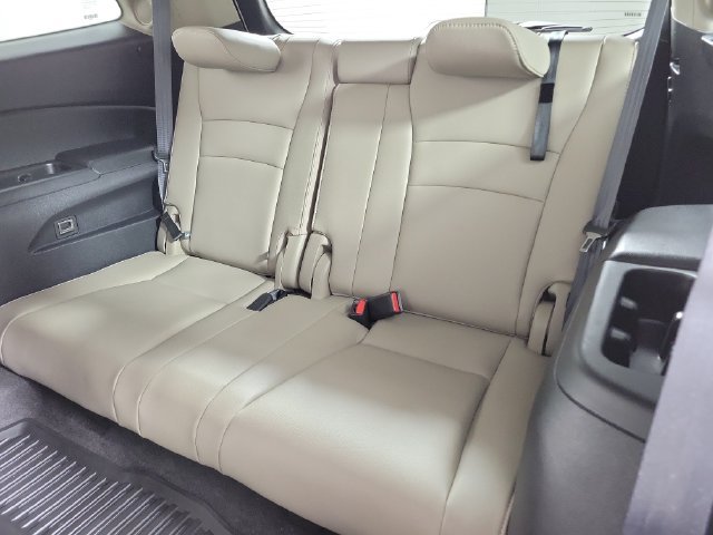 Used 2019 Honda Pilot Touring image 14