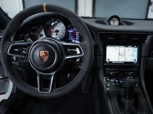 Used 2016 Porsche 911 GT3 RS RWD image 45