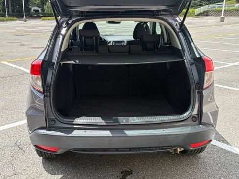 Used 2022 Honda HR-V LX image 7
