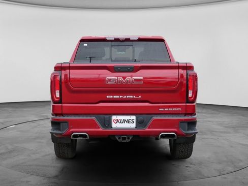 Used 2022 GMC Sierra 1500 Denali w/ Technology Package AWD/4WD image 9