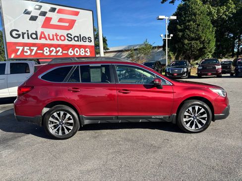 Used 2017 Subaru Outback 3.6R Limited AWD/4WD image 2