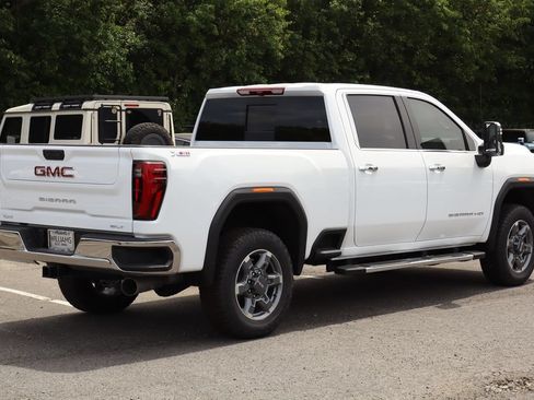 New 2026 GMC Sierra 2500 SLT w/ SLT Premium Package AWD/4WD image 7
