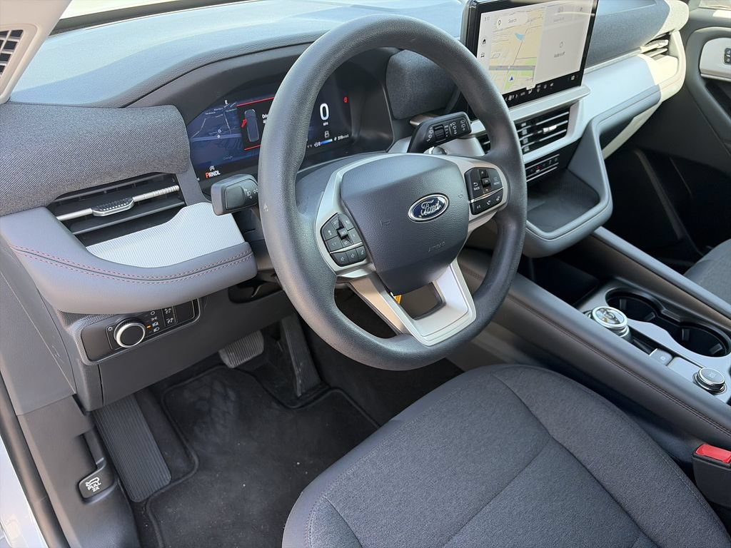 New 2026 Ford Explorer Active RWD image 11