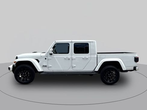 Used 2021 Jeep Gladiator Overland AWD/4WD image 6