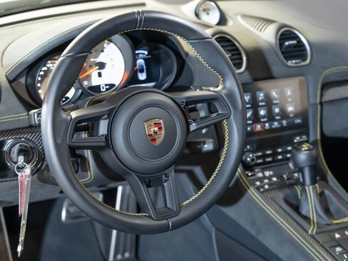 Certified 2025 Porsche 718 Boxster Spyder RS RWD image 15