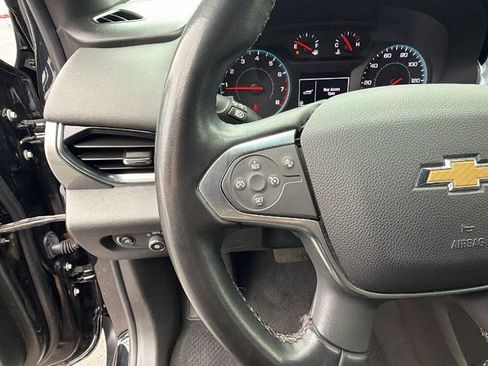 Used 2023 Chevrolet Traverse LT FWD image 27