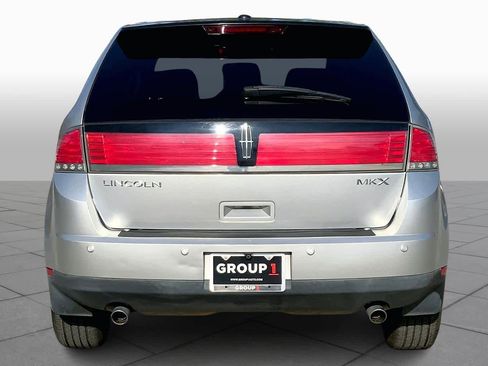 Used 2009 Lincoln MKX 2WD image 4