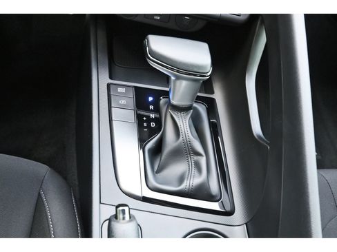 Certified 2025 Hyundai Elantra Sport w/ Cargo Package FWD image 27