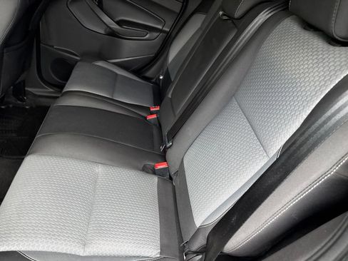 Used 2017 Ford Escape SE w/ Equipment Group 201A AWD/4WD image 10