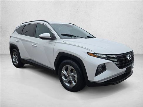 Used 2024 Hyundai Tucson SEL FWD image 3