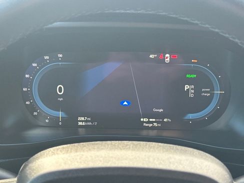 Used 2023 Volvo C40 P8 Recharge Ultimate w/ Protection Package Premier image 18