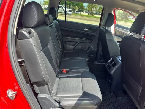 Used 2021 Volkswagen Atlas SE FWD image 12