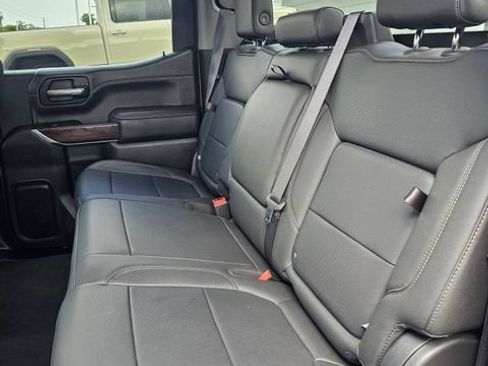 Used 2021 GMC Sierra 1500 SLT w/ X31 Off-Road Package AWD/4WD image 20