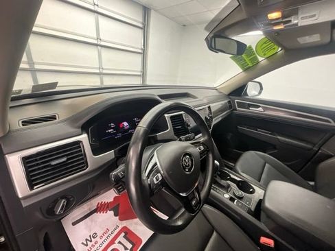 Used 2019 Volkswagen Atlas SEL R-Line AWD/4WD image 19