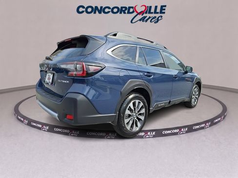 Certified 2025 Subaru Outback Limited AWD/4WD image 7