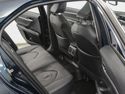 Used 2020 Toyota Camry XSE FWD image 23