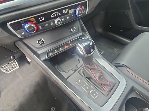 Used 2025 Audi Q3 2.0T Premium Plus image 21