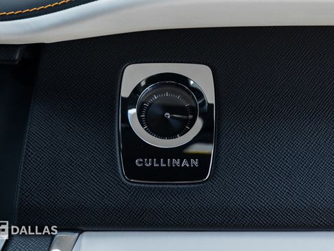 Used 2022 Rolls-Royce Cullinan AWD/4WD image 41