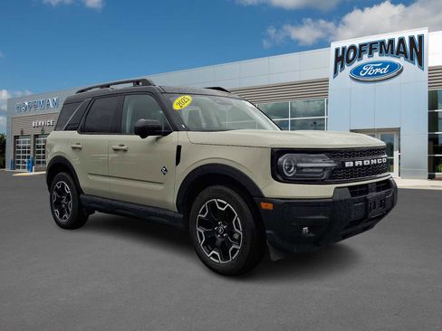 Used 2025 Ford Bronco Sport Outer Banks w/ Outer Banks Tech Package+ image 1