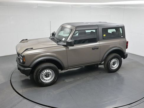 New 2026 Ford Bronco 2-Door AWD/4WD image 39