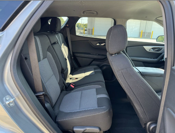 Used 2025 Chevrolet Blazer LT FWD image 20