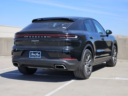 Certified 2026 Porsche Cayenne Coupe image 8