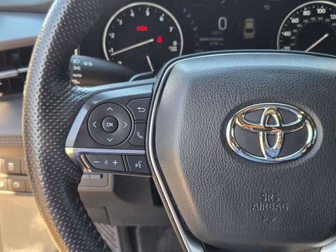 Used 2022 Toyota Avalon Touring image 23
