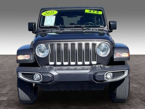 Used 2021 Jeep Wrangler Unlimited Sahara AWD/4WD image 3