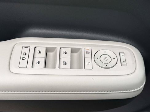 Used 2024 Hyundai Santa Fe Calligraphy image 20